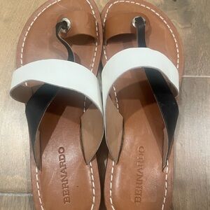 Bernardo Women's Tan and Black Sandals size 10 New!